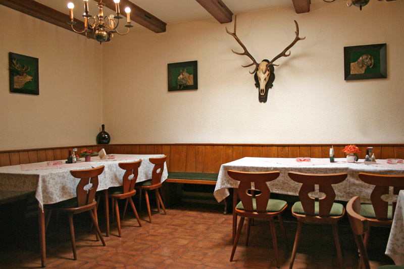 Jägerstube mit Geweih